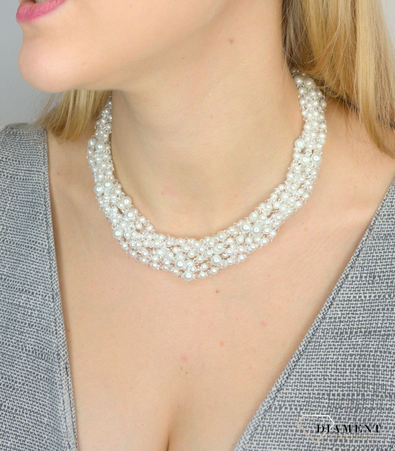 Naszyjnik Swarovski element i perełki syntetyczne NR 624 wykonana ze srebra próby 925 oraz ekskluzywnych kryształów Swarovski® crystals. Biżuteria naszyjnik Swarovski Radziszewska1.jpg